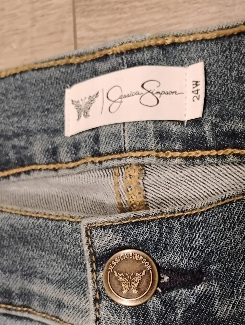 Jessica Simpson Women's Daisy Flare Fitted Flare in Dark Wash Size Plus 24W - Picture 10 of 16